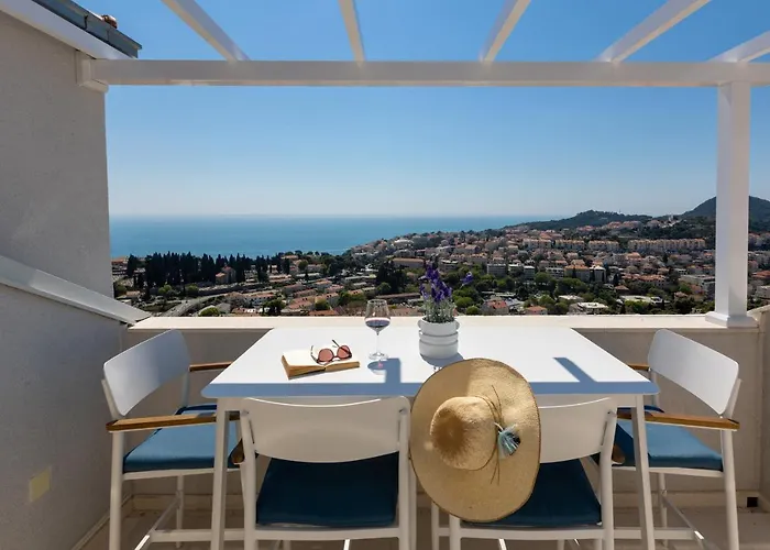 Breathtaking Sea View Near The Old *