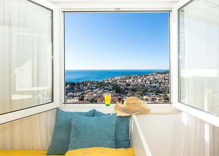 Apartment Breathtaking Sea View Near The Old *