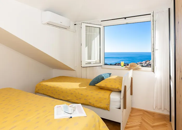 Apartment Breathtaking Sea View Near The Old *