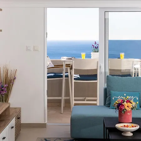 Breathtaking Sea View Near The Old Апартаменты *